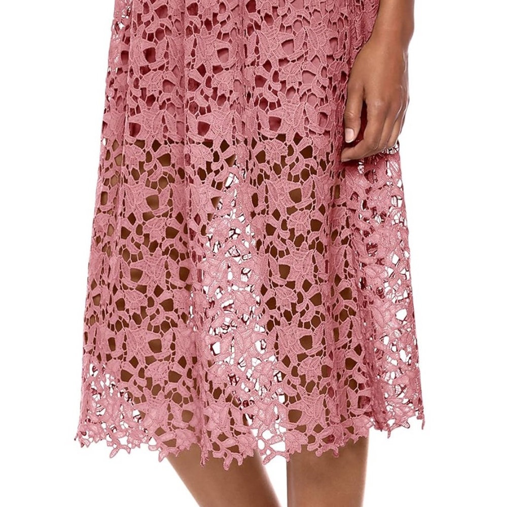ASTR Elegant Lace Midi Dress in Pink SIZE S - Picture 5 of 14
